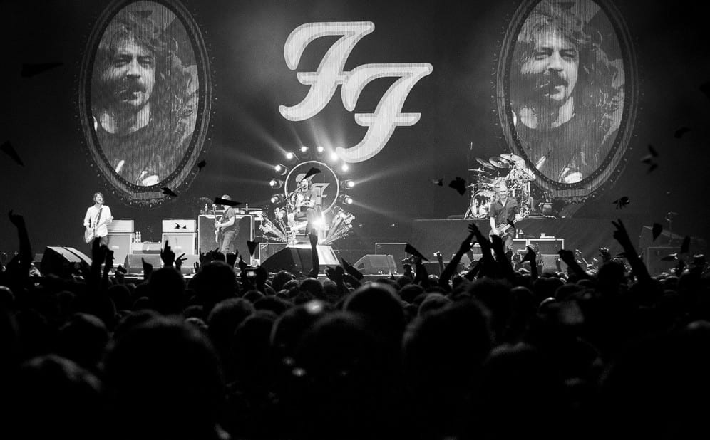 Akt przemocy seksualnej na koncercie Foo Fighters