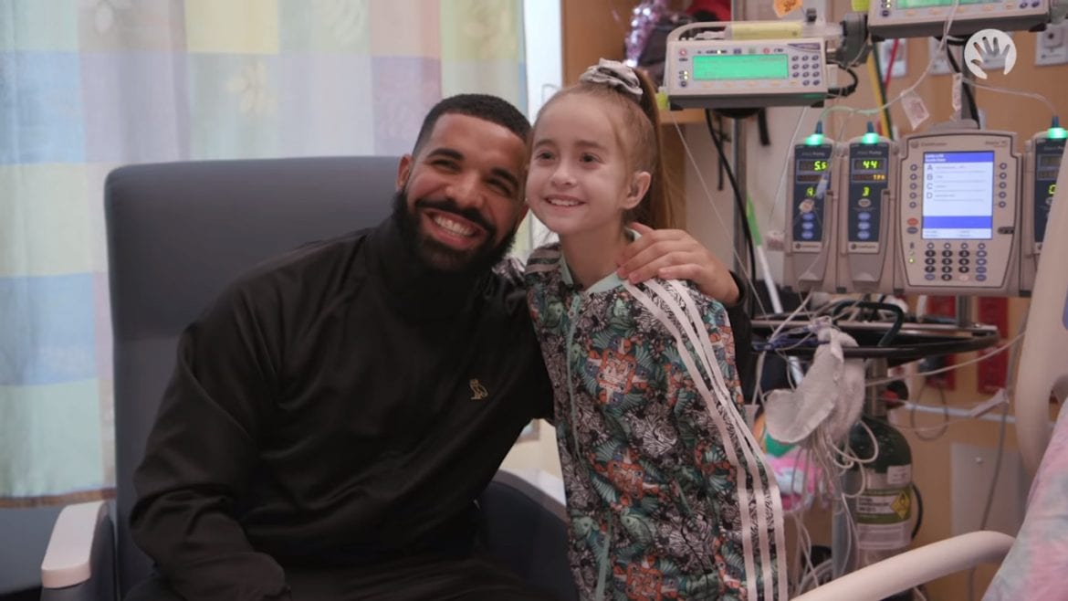 Drake odwiedził 11-latkę czekającą na transplantację