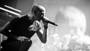 Mocne słowa matki Chestera Bennington na temat powrotu Linkin Park. Kobieta twierdzi, że Mike Shionda poniżał jej syna