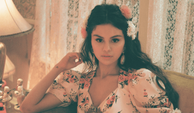 Selena Gomez z hiszpańskojęzycznym singlem