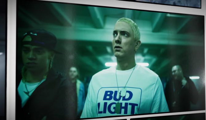 Eminem nawiązuje do klasycznego „Without Me” w nowym singlu „Houdini”