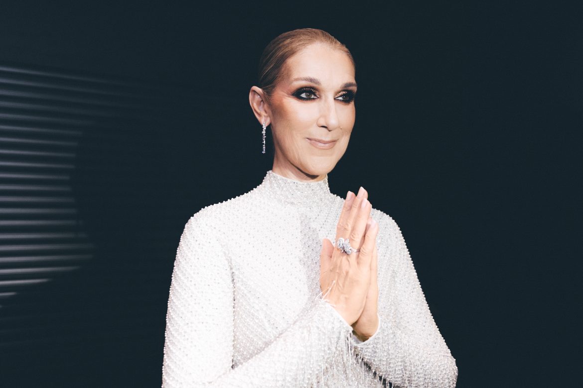 Céline Dion prezentuje oszałamiające wykonanie na żywo utworu „Hymne à l’amour”