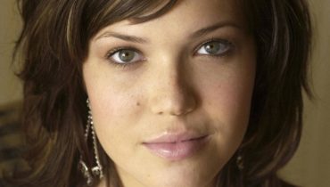 Mandy Moore Dumna Ze Swoich Kształtów