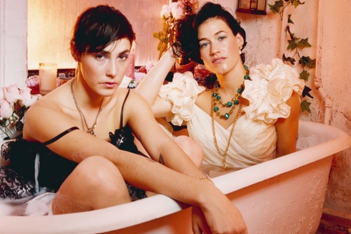 Siostry CocoRosie wydają