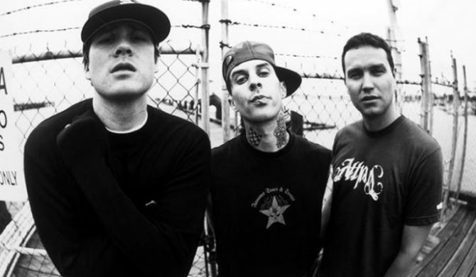 Blink-182: Po trasie powrót do studia