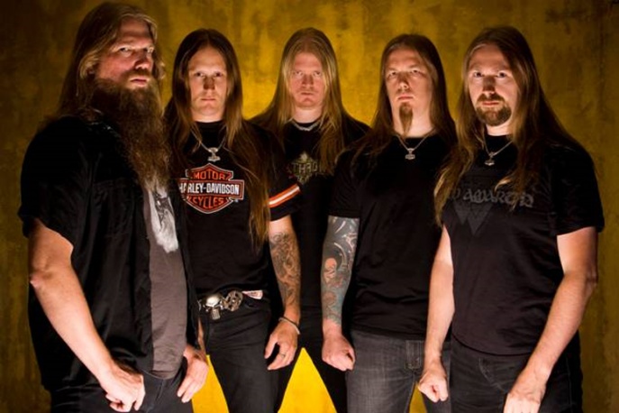 Coroner jako gość specjalny Amon Amarth