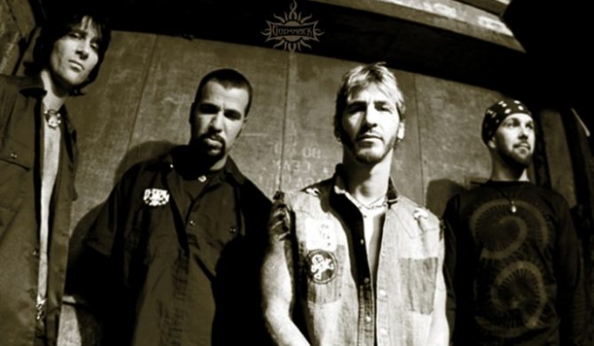 Godsmack live i z kowerami