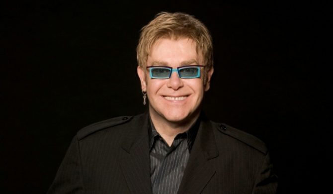 Elton John wystąpi na płycie Queens Of The Stone Age