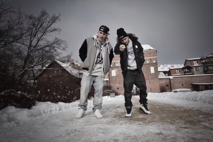 Dondi ft. Bonson, Flint – „Młoda Krew” (VIDEO)