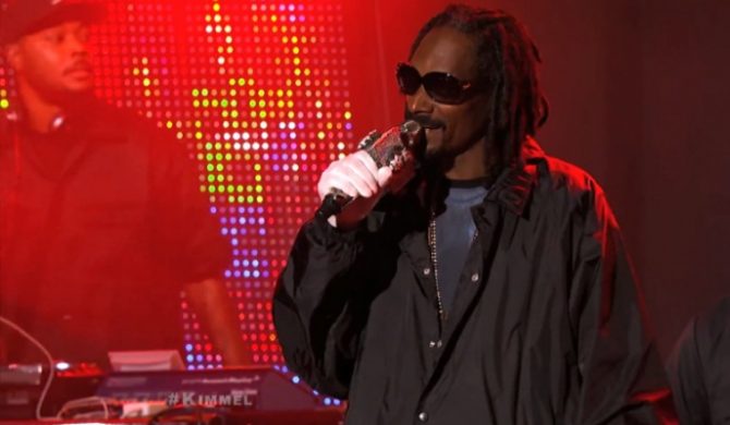 Snoop i Dam-Funk u Jimmy`ego Kimmela (wideo)