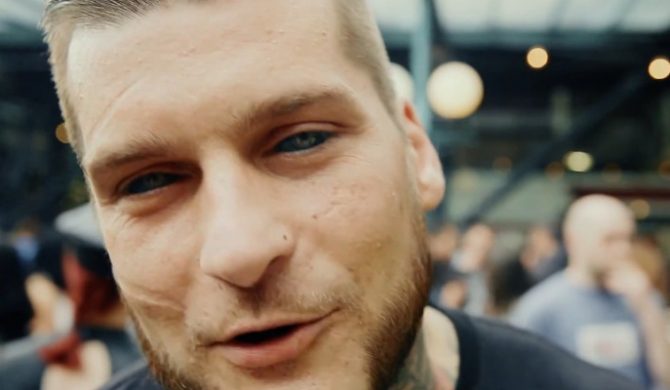 Popek – nowa płyta, nowa blizna na twarzy