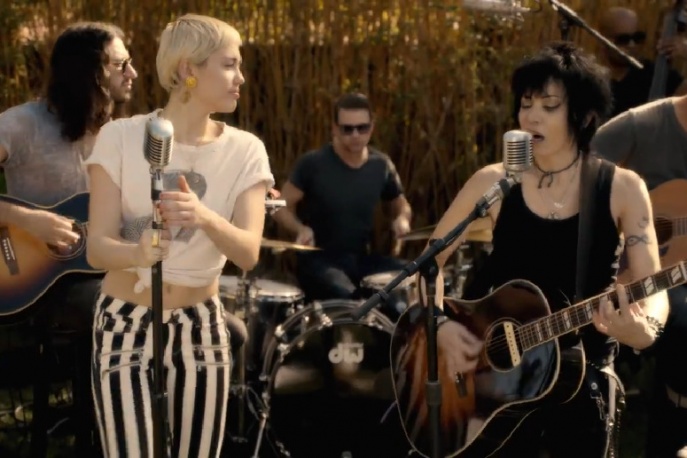 Miley Cyrus wystąpiła z Joan Jett (wideo)