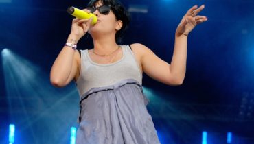 Lily Allen Poproszona O Ocenzurowanie