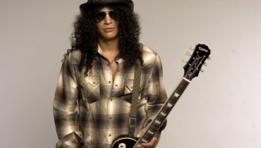 Slash w studiu [video]