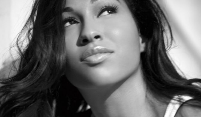 Teledysk: Melanie Fiona – „Ay Yo”