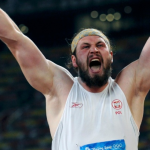 Hirek Wrona broni Majewskiego