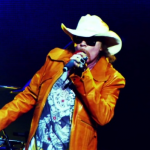 Axl Rose kocha swoich fanów, dlatego… nie będzie rozdawał autografów