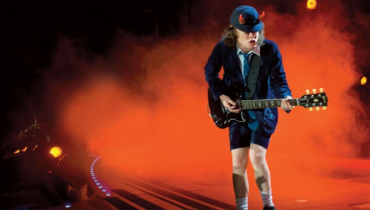 Axl Rose jednak zaśpiewa z AC/DC? Wokalista przyłapany pod salą prób zespołu