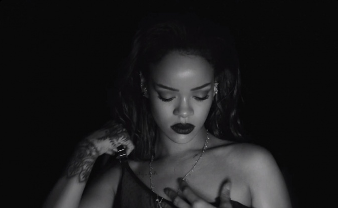 Rihanna – „Kiss it Better” – nowy klip