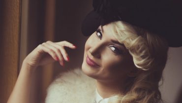 „Wolę być” – nowy teledysk Cleo