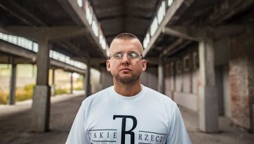 KęKę: „Ani przez chwilę nie czuję się lepszy czy ważniejszy”. Kotzi odpowiada
