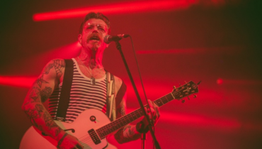 Francuzi wyrzucili Eagles Of Death Metal z dwóch festiwali