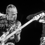 Red Hot Chili Peppers zmuszeni do podpisania gadżetów Metalliki.