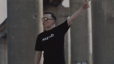 Rahim prezentuje „Ślepców”. Dochód z wyświetleń zasili cele charytatywne