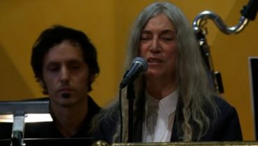 Patti Smith zapomniała tekstu Boba Dylana podczas występu na bankiecie noblowskim (wideo)