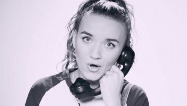 Iza Lach i Piotr Zioła w nowy utworach zapowiadających wydawnictwo Flirtini