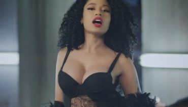 Nicki Minaj zapowiada film z trasy „The Pinkprint” (wideo)