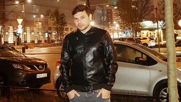 Tau zarabia na katolikach? Raper komentuje