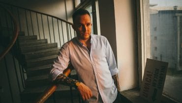 Rewolucja w twórczości Mesa. Raper sięga po auto-tune