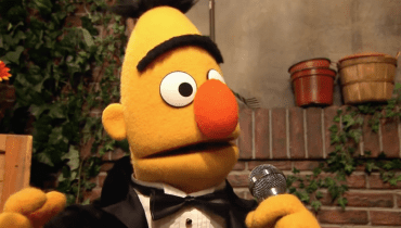 Bert i Ernie z „Ulicy Sezamkowej” przerabiają hip-hopowy klasyk