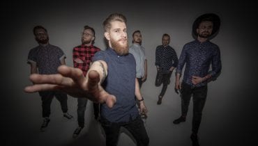 Black Jeans z drugim singlem i debiutancką płytą
