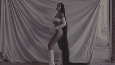 Naga Solange w nowym klipie
