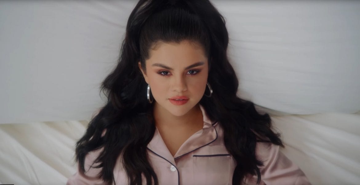 Selena Gomez: „Chcę być kochana za to jaką jestem osobą, a nie za to jak wyglądam”