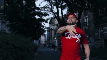 Peja i Magiera z nowym klipem promującym „G.O.A.T.”