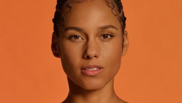 Alicia Keys wspomina promocję debiutanckiej płyty. „Fotograf chciał, bym pokazała mu trochę ciała”