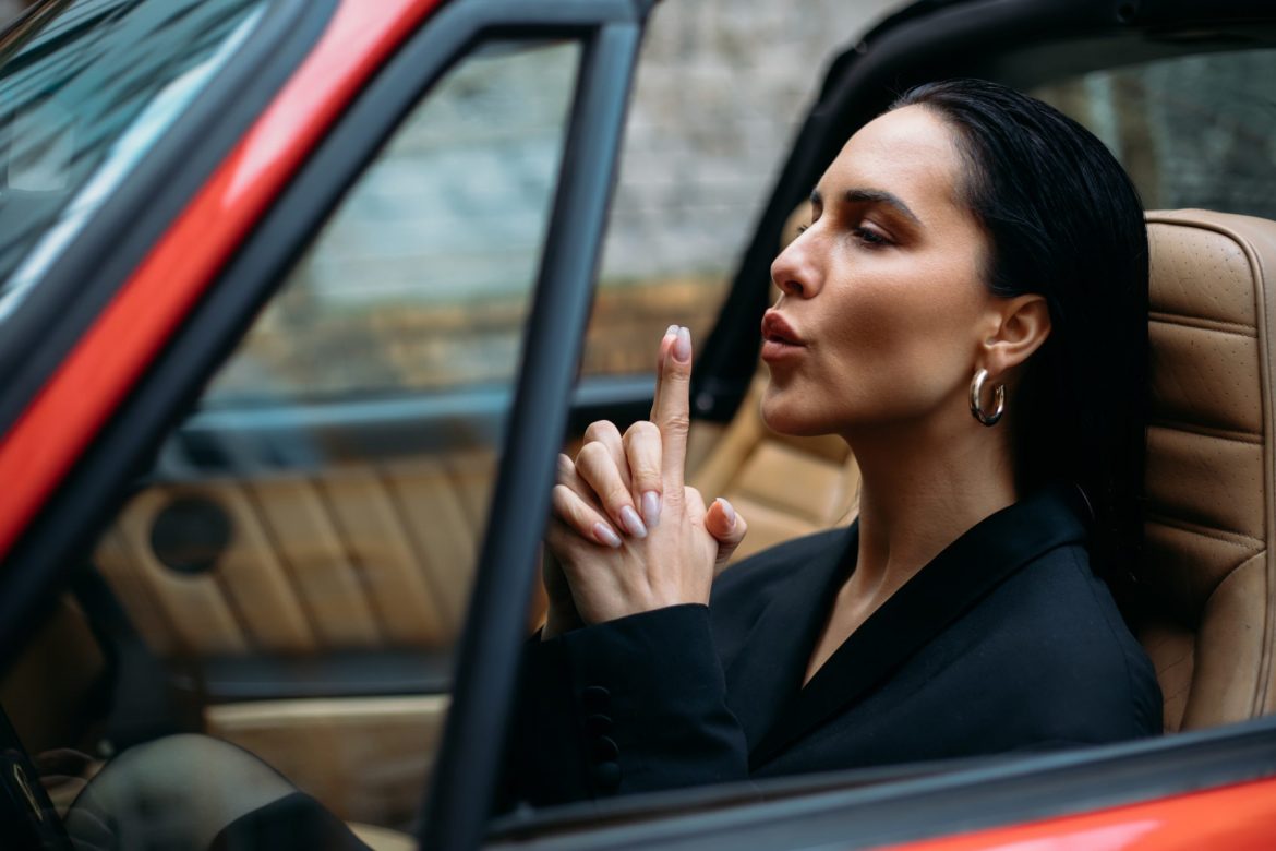 La Lana – posłuchaj nowego singla elektryzującej gwiazdy muzyki pop