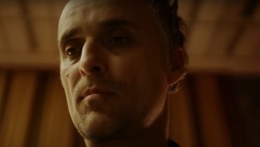 Artur Rojek jak Joaquin Phoenix?