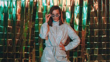 Natalia Szroeder w akustycznej wersji nowego singla
