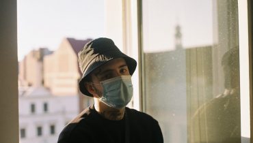 Rizi Beizeti w izolacji – zobaczcie klip do kawałka „Lockdown”