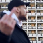 Hejter w obrzydliwy sposób skomentował zdjęcie syna Fabijańskiego. Raper prosi o udostępnianie komentarza