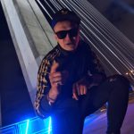 „Nie mogłem się silić na ambitne rapsy, bo nie jestem Sokół i nie jestem czarny” – wokalista Nocnego Kochanka włącza się w Hot 16 Challenge 2
