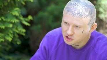 Hashashins to sekta? Atak Kariana na Deysa i jego ekipę to tylko chwyt marketingowy