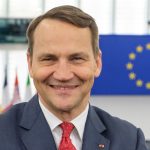 Krystyna Pawłowicz: „Trujka. Samooczyszczenie” – koszmarny błąd Pawłowicz i żenująca reakcja Radka Sikorskiego