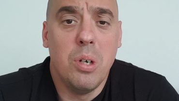 Żurom zarzuca Zbigniewowi Stonodze donosicielstwo. „Ten pan jest bardzo groźny. Wielu przez niego siedziało”