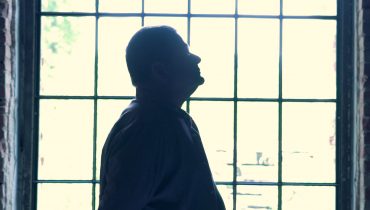 „25 lat niewinności” – Kazik nagrał piosenkę o Tomku Komendzie