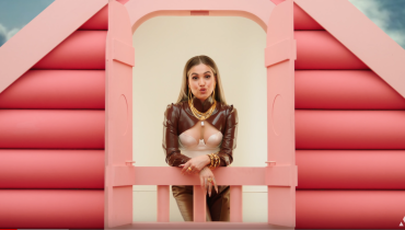 Mabel nagrała z Clean Bandit